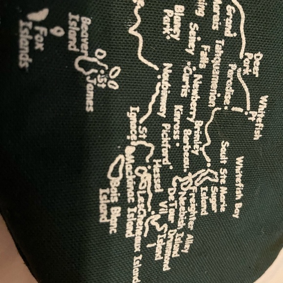 COPY - The Professional Michigan Oven Mitt - Picture 3 of 6